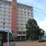Ξενοδοχείο Centre Alpexpo 2*