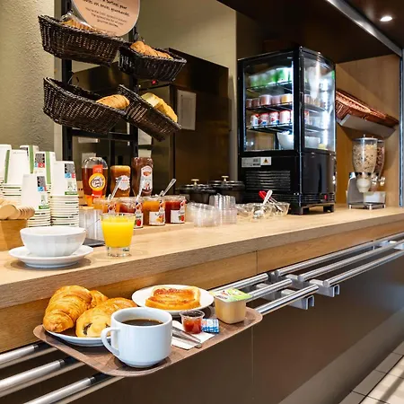 Centre Alpexpo Готель 2*