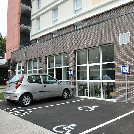 Centre Alpexpo Hotel