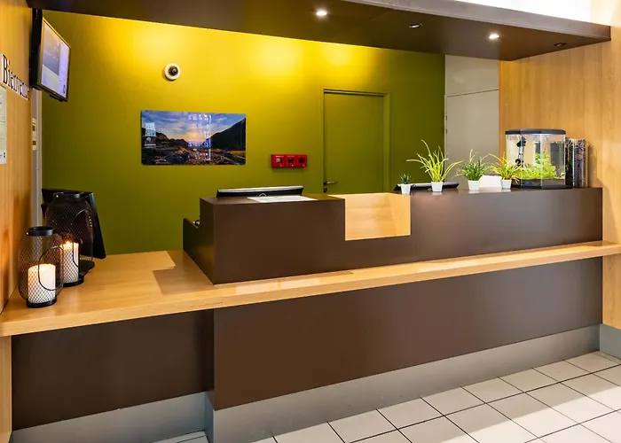 Готель Centre Alpexpo 2*