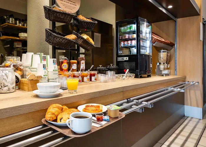 Centre Alpexpo Готель 2*