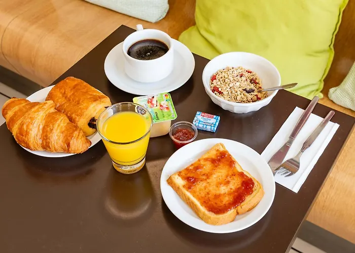 Готель Centre Alpexpo