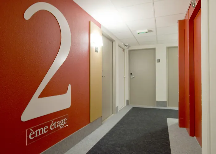 Centre Alpexpo Готель 2*