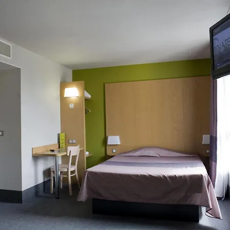 فندق Centre Alpexpo